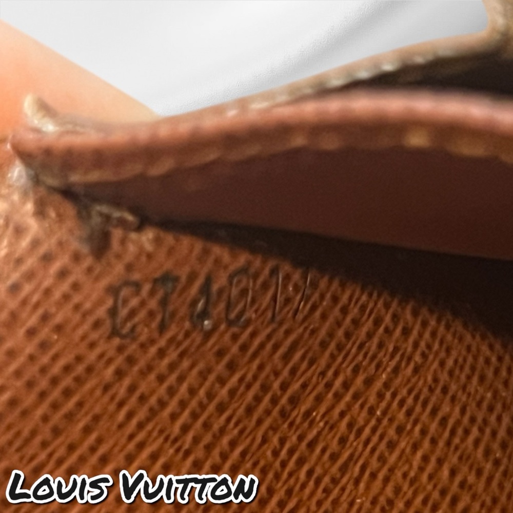 Louis Vuitton Brown and Gold Wallet with off brand Chain - Picture 16 of 17